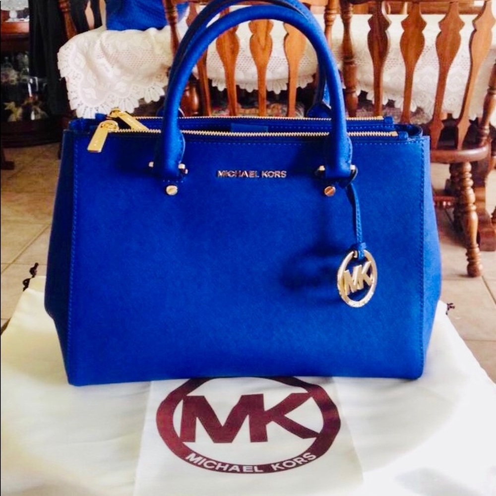 Michael Kors Double zip Tote/crossbody